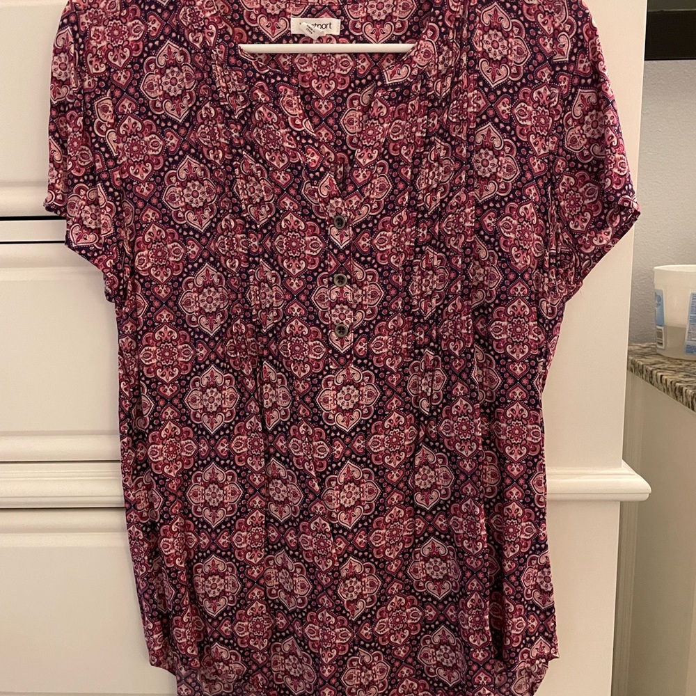 Westport casual/dressy shirt.